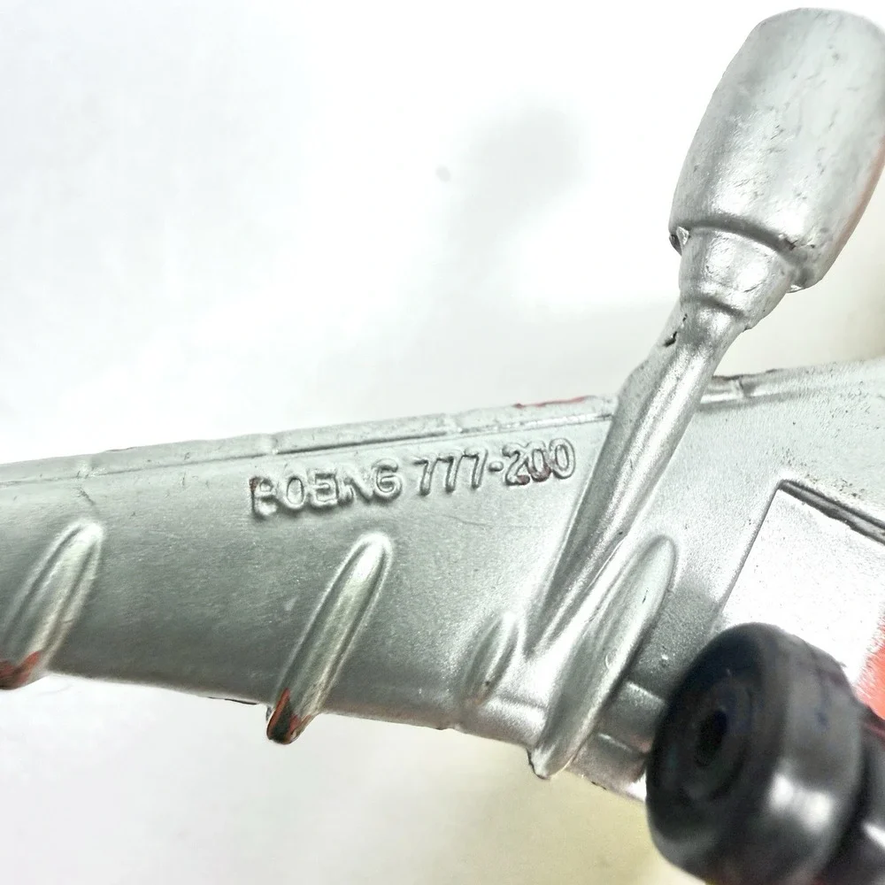 Matchbox Skybusters Boeing 777-200 Die Cast‎ Airplane 1997 Aircraft Toy
